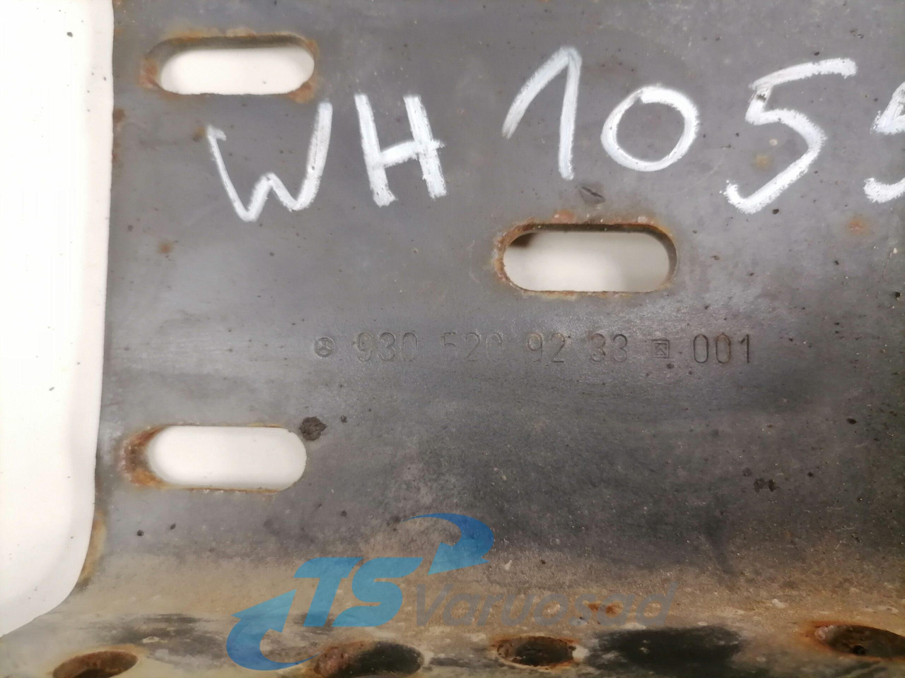 Mercedes-Benz Astmelaua kandur 9305209233 - Marchepied pour Camion: photos 4 Mercedes-Benz Astmelaua kandur 9305209233 - Marchepied pour Camion: photos 4