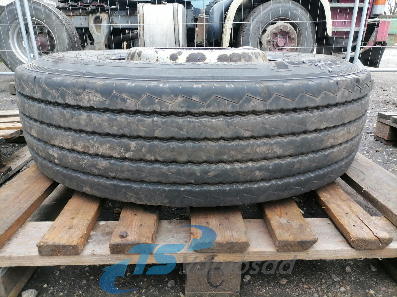 Mercedes-Benz Cordiant professional 295/80R22,5 29580R225 - Pneus et jantes pour Camion: photos 2 Mercedes-Benz Cordiant professional 295/80R22,5 29580R225 - Pneus et jantes pour Camion: photos 2