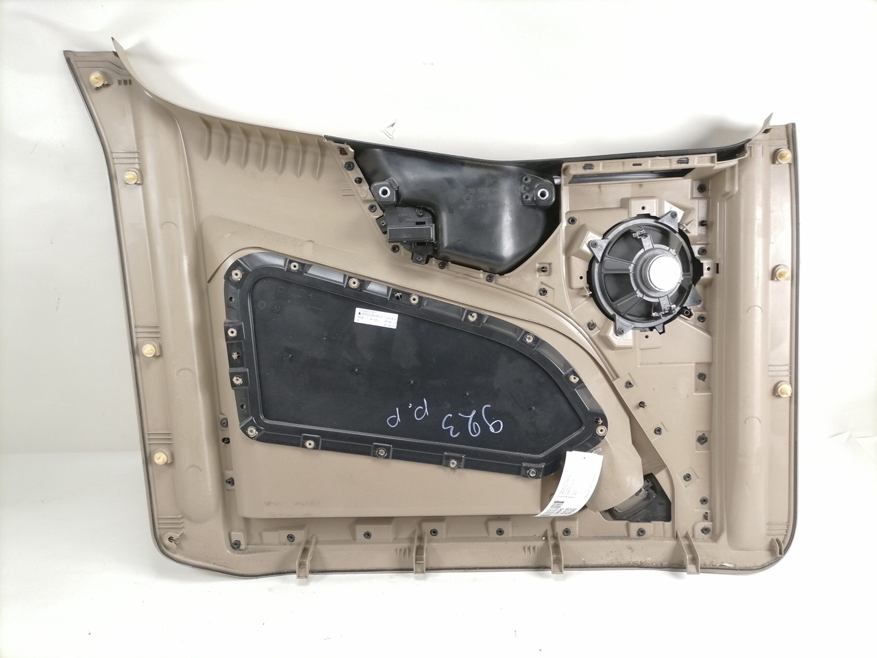 Mercedes-Benz Door trim panel A9607272571 - Portière et pièces pour Camion: photos 2 Mercedes-Benz Door trim panel A9607272571 - Portière et pièces pour Camion: photos 2