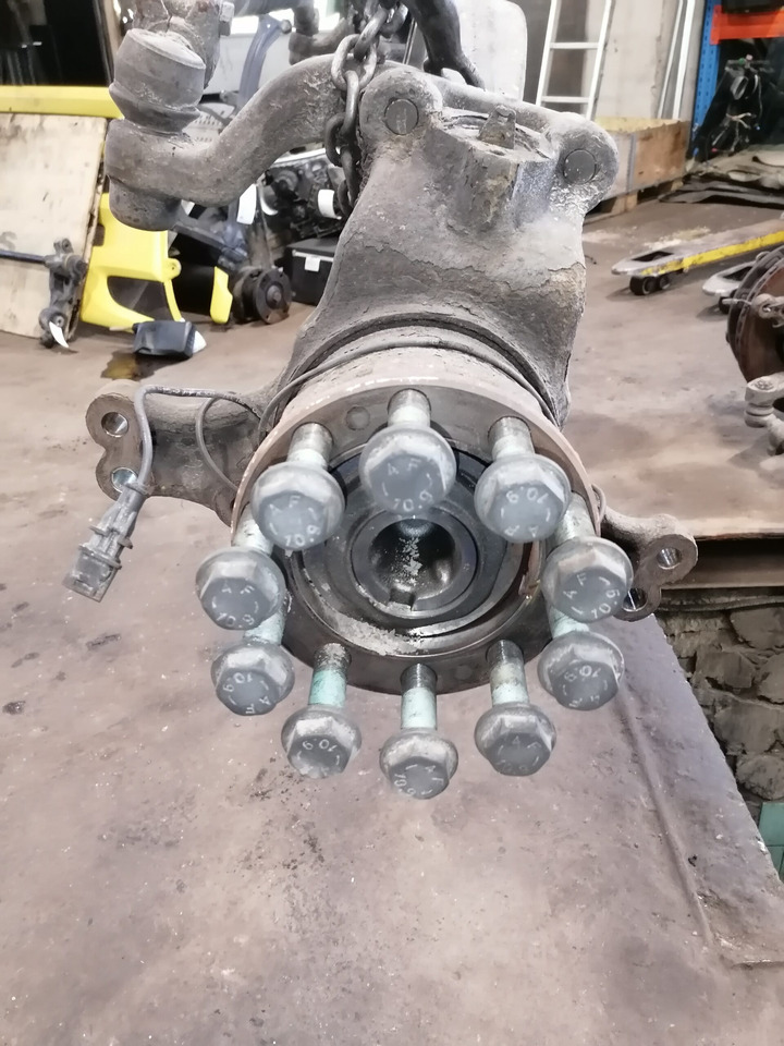 Mercedes-Benz Esisilla tala A9603310501 - Essieu avant pour Camion: photos 5 Mercedes-Benz Esisilla tala A9603310501 - Essieu avant pour Camion: photos 5