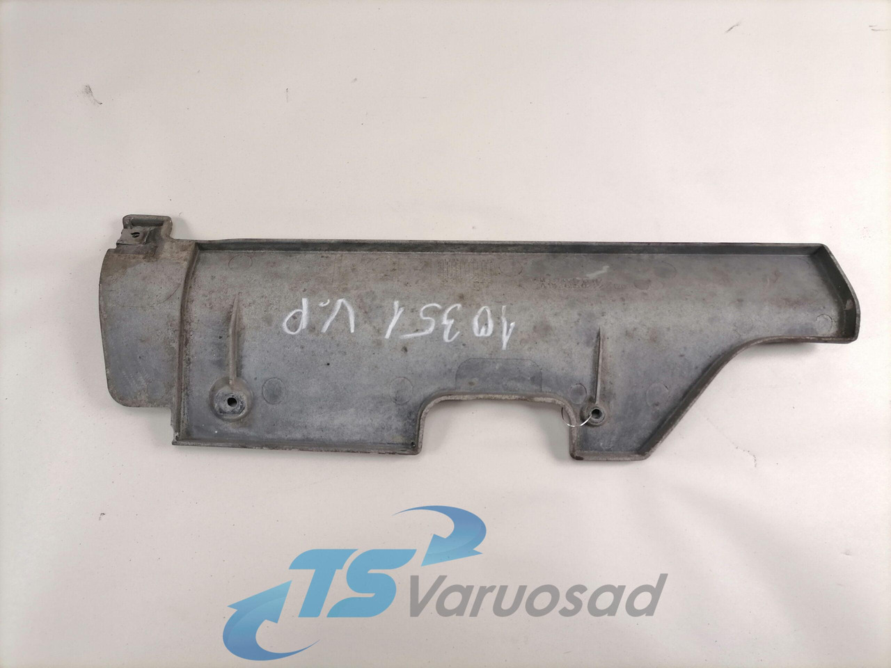 Mercedes-Benz Plastikdetail A9438850222 - Aérodynamique/ Spoilers pour Camion: photos 2 Mercedes-Benz Plastikdetail A9438850222 - Aérodynamique/ Spoilers pour Camion: photos 2