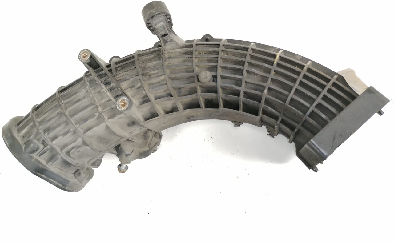 Mercedes-Benz intercooler pipe A4710902137 - Intercooler pour Camion: photos 3 Mercedes-Benz intercooler pipe A4710902137 - Intercooler pour Camion: photos 3