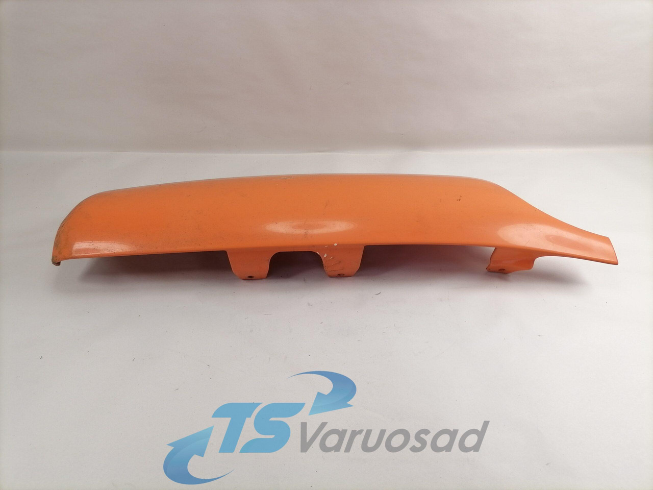 Renault Kabiini nurgapõsk, vasak 5010353331 - Calandre pour Camion: photos 3 Renault Kabiini nurgapõsk, vasak 5010353331 - Calandre pour Camion: photos 3