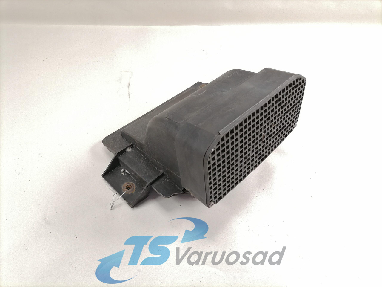 Renault Salongi õhufiltri korpus 5010483073 - Pièce universelle pour Camion: photos 1 Renault Salongi õhufiltri korpus 5010483073 - Pièce universelle pour Camion: photos 1
