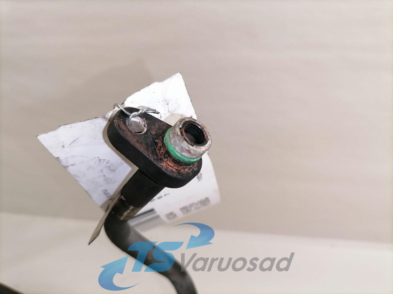 Scania A/C pipe 2028048 - Chauffage/ Ventilation pour Camion: photos 3 Scania A/C pipe 2028048 - Chauffage/ Ventilation pour Camion: photos 3