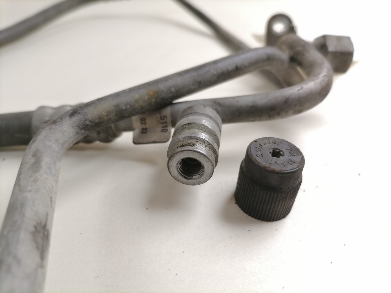 Scania A/C pipe 2030646 - Chauffage/ Ventilation pour Camion: photos 4 Scania A/C pipe 2030646 - Chauffage/ Ventilation pour Camion: photos 4