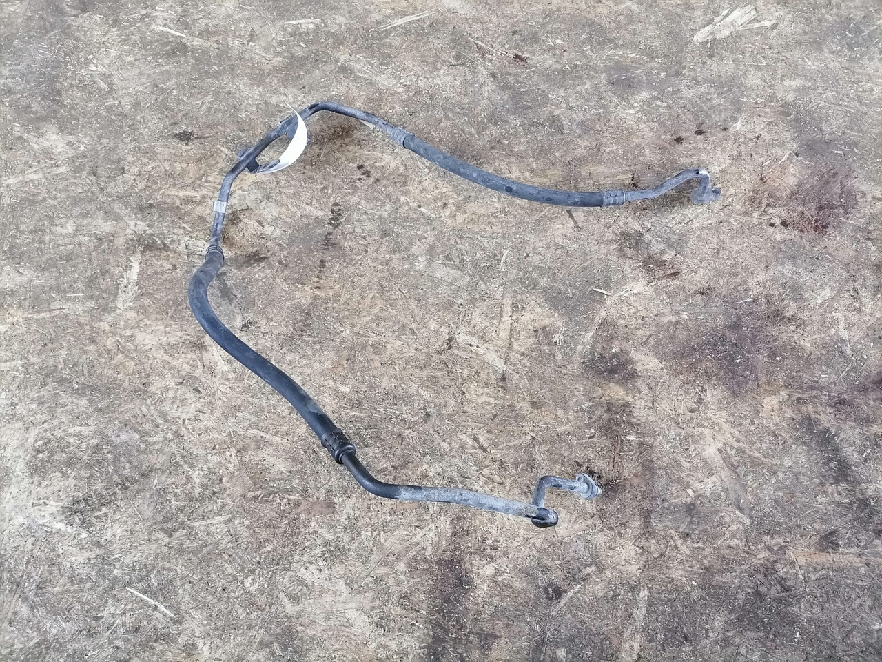 Scania A/C pipe 2030647 - Chauffage/ Ventilation pour Camion: photos 2 Scania A/C pipe 2030647 - Chauffage/ Ventilation pour Camion: photos 2