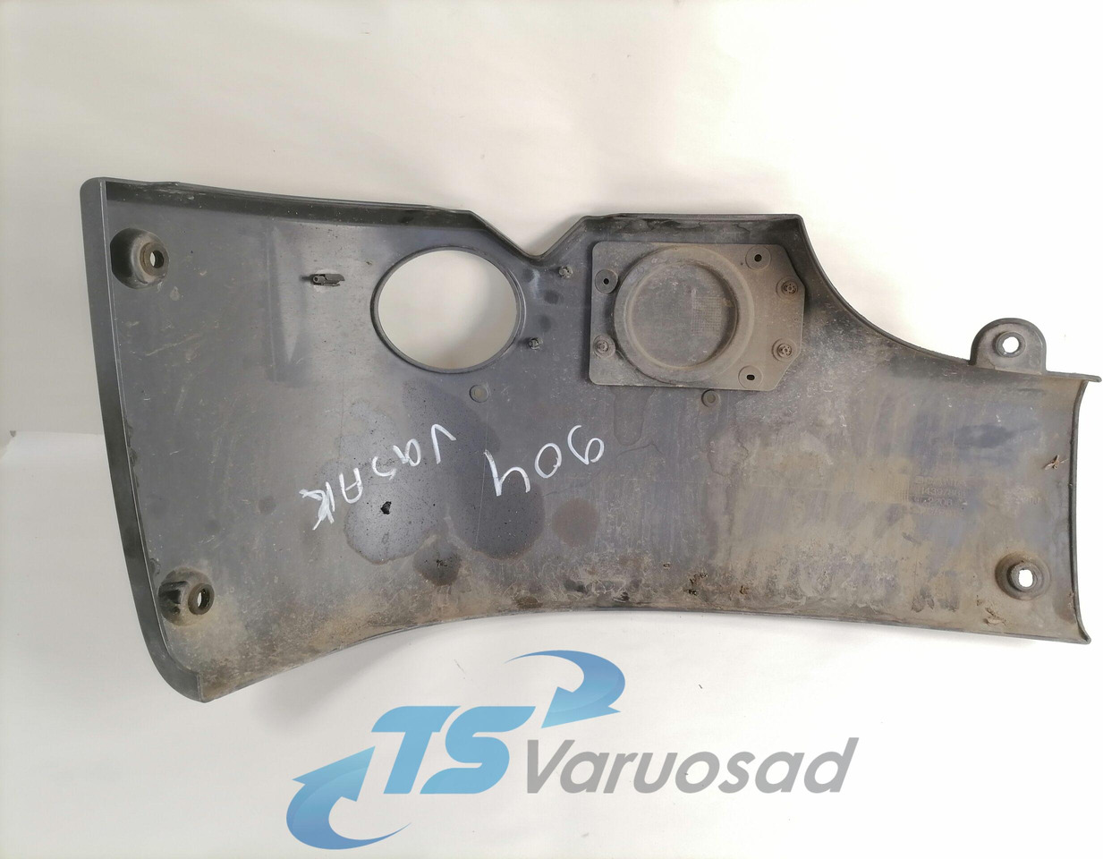 Scania Bumper cover 1439788 - Angle de pare-chocs pour Camion: photos 2 Scania Bumper cover 1439788 - Angle de pare-chocs pour Camion: photos 2