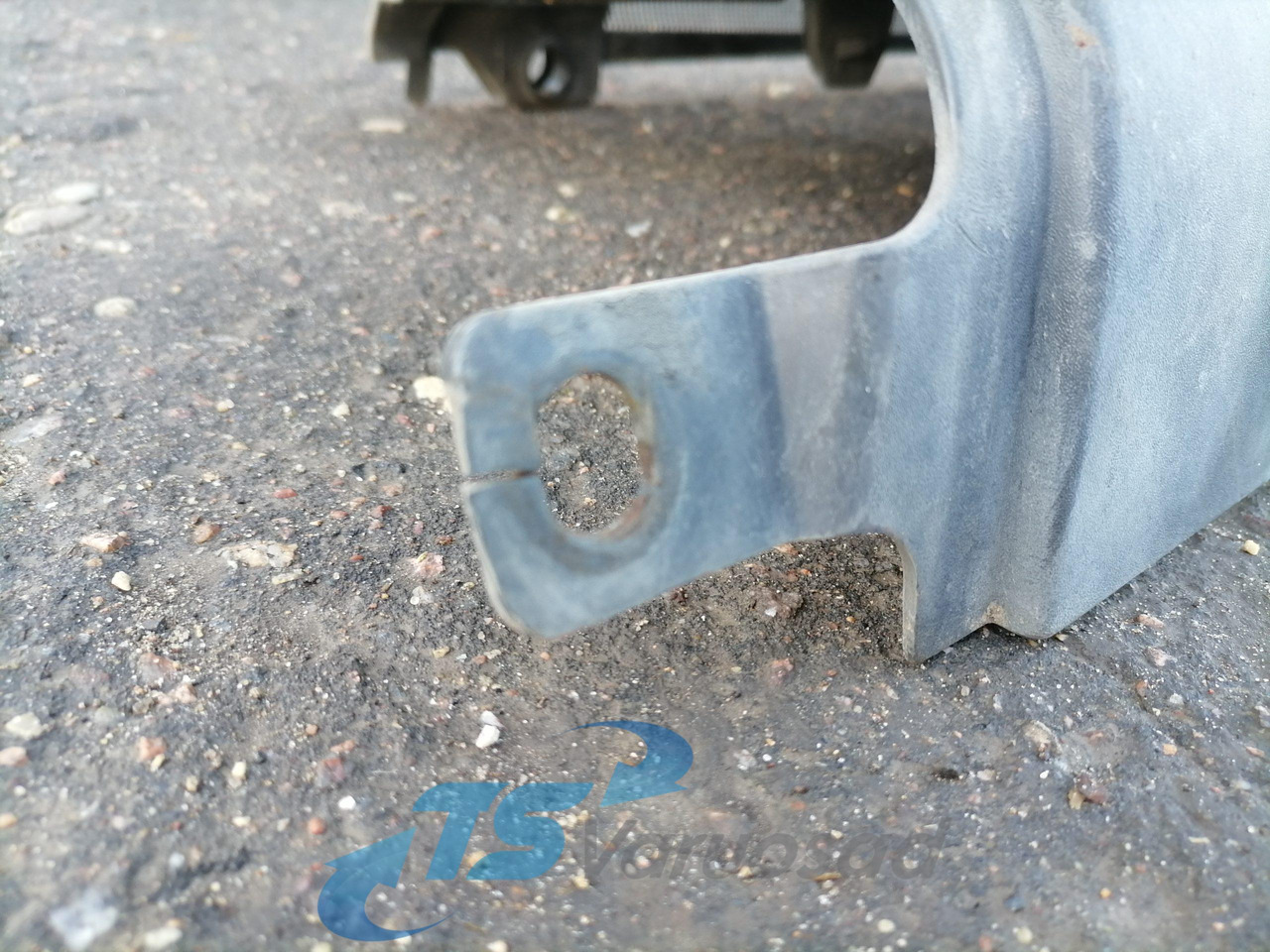 Scania Bumper cover 1865181 - Angle de pare-chocs pour Camion: photos 3 Scania Bumper cover 1865181 - Angle de pare-chocs pour Camion: photos 3