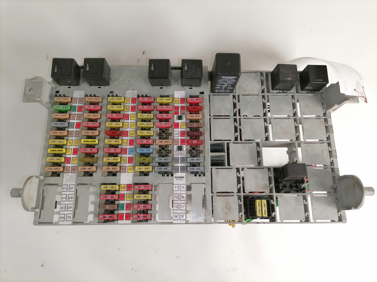 Scania Central electric unit 1911203 - Fusible pour Camion: photos 2 Scania Central electric unit 1911203 - Fusible pour Camion: photos 2