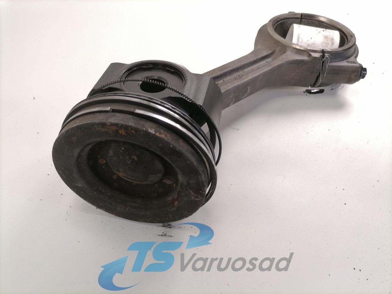 Scania Connecting rod + piston 2619545 - Pistons/ Anneaux/ Manchons pour Camion: photos 5 Scania Connecting rod + piston 2619545 - Pistons/ Anneaux/ Manchons pour Camion: photos 5