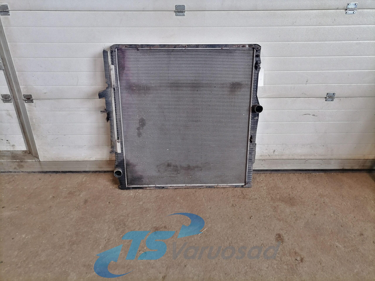 Scania Cooling radiator 1781365 - Radiateur pour Camion: photos 2 Scania Cooling radiator 1781365 - Radiateur pour Camion: photos 2