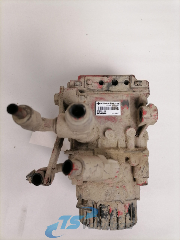 Scania EBS brake valve 1423910 - Valve de frein pour Camion: photos 1 Scania EBS brake valve 1423910 - Valve de frein pour Camion: photos 1