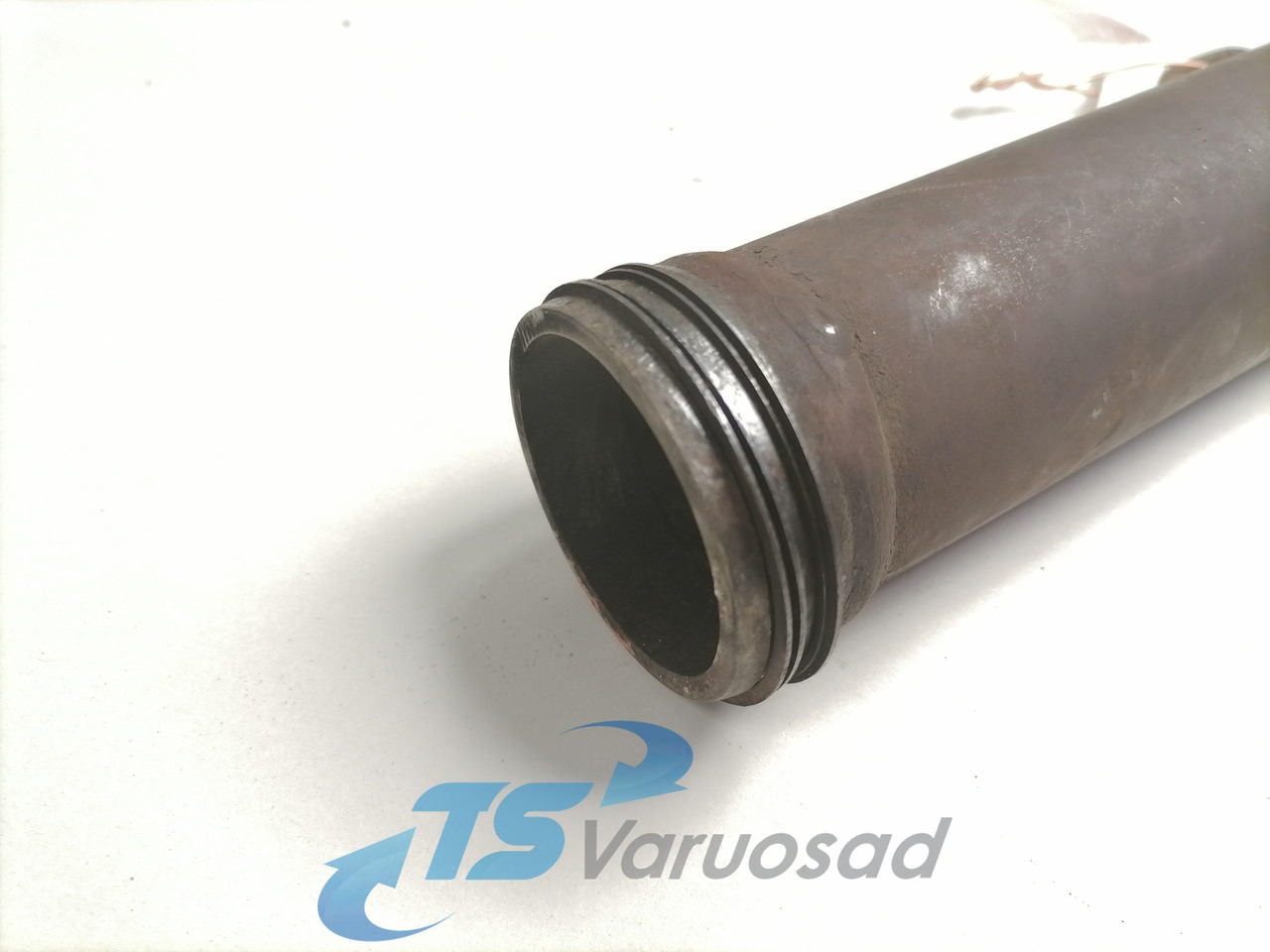 Scania EGR pipe 1528100 - Collecteur d'échappement pour Camion: photos 2 Scania EGR pipe 1528100 - Collecteur d'échappement pour Camion: photos 2