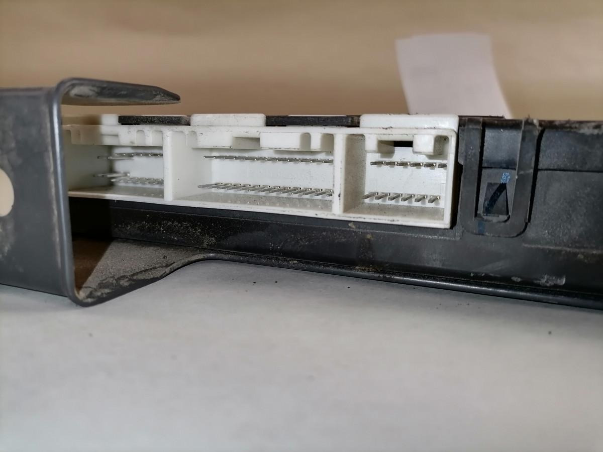 Scania Ecu, LAS 1728357 - Bloc de gestion pour Camion: photos 3 Scania Ecu, LAS 1728357 - Bloc de gestion pour Camion: photos 3