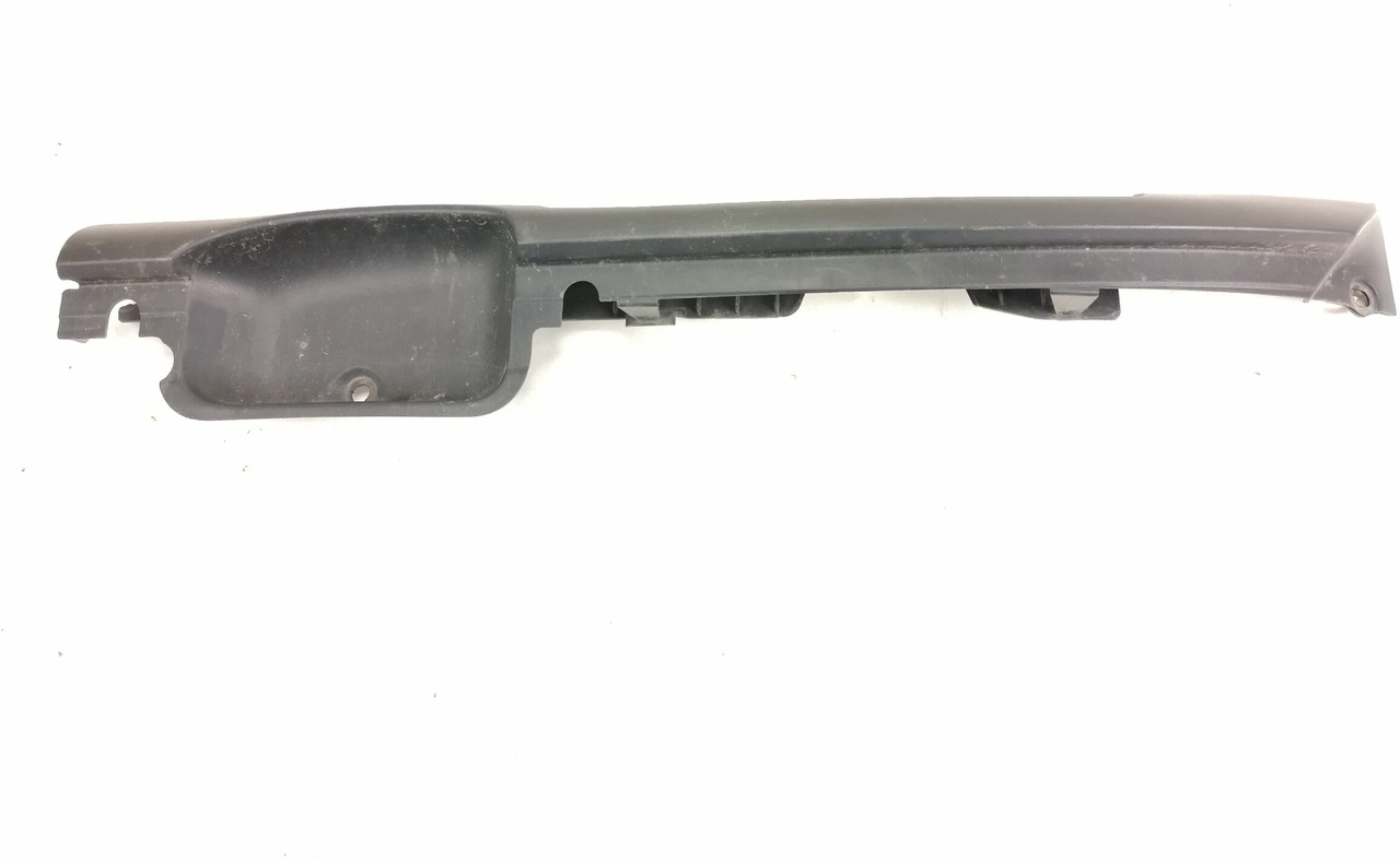 Scania Esiklaasi alune plastik, komplekt 1451271 - Pièce universelle pour Camion: photos 3 Scania Esiklaasi alune plastik, komplekt 1451271 - Pièce universelle pour Camion: photos 3