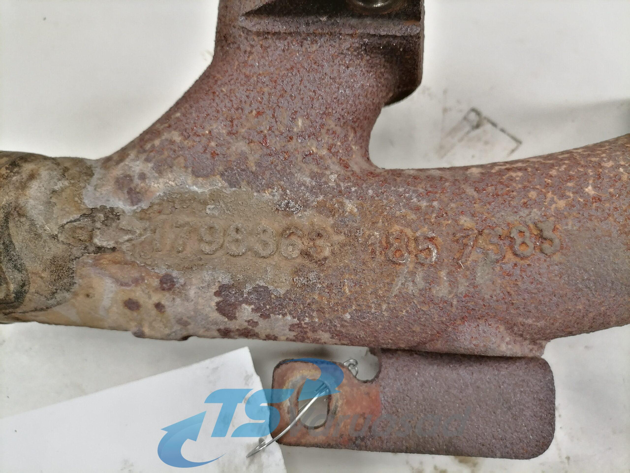 Scania Exhaust mainfold 1798363 - Collecteur d'échappement pour Camion: photos 4 Scania Exhaust mainfold 1798363 - Collecteur d'échappement pour Camion: photos 4