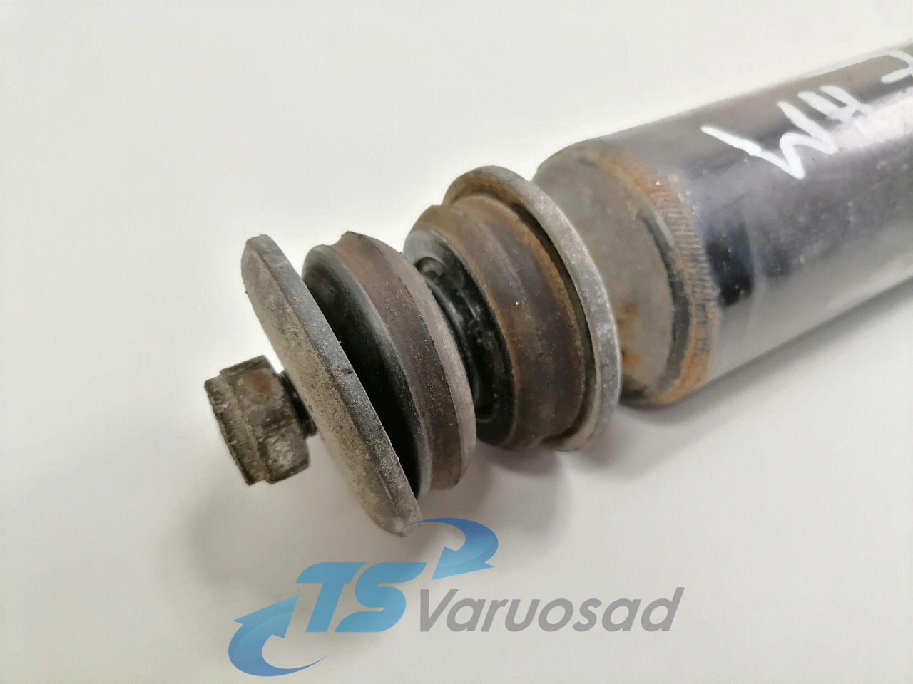 Scania First axel shock absorber T1330 - Amortisseurs pour Camion: photos 3 Scania First axel shock absorber T1330 - Amortisseurs pour Camion: photos 3