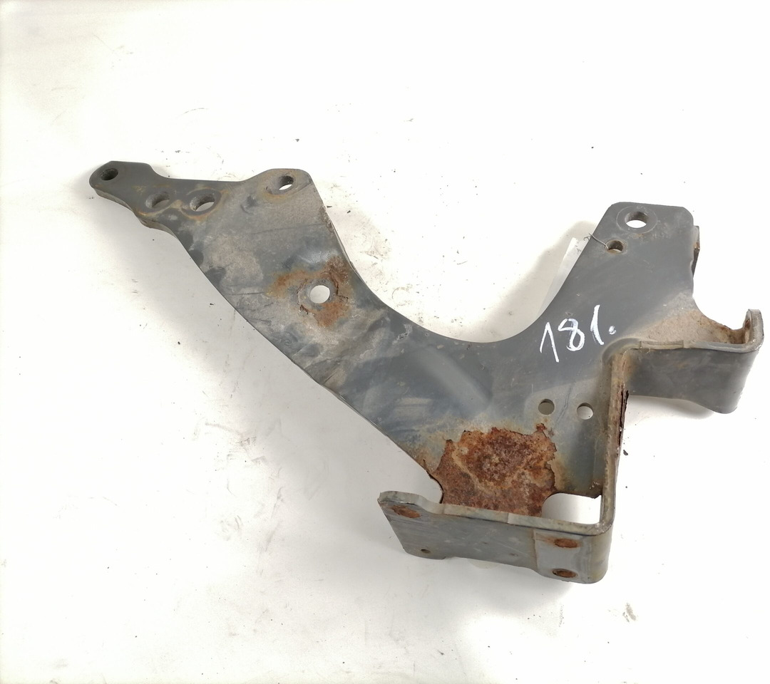 Scania Front bumper carrier 1802166 - Pare-chocs pour Camion: photos 3 Scania Front bumper carrier 1802166 - Pare-chocs pour Camion: photos 3