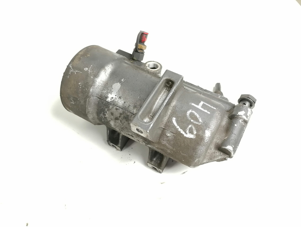 Scania Fuel filter unit 1733089 - Filtre à carburant pour Camion: photos 1 Scania Fuel filter unit 1733089 - Filtre à carburant pour Camion: photos 1