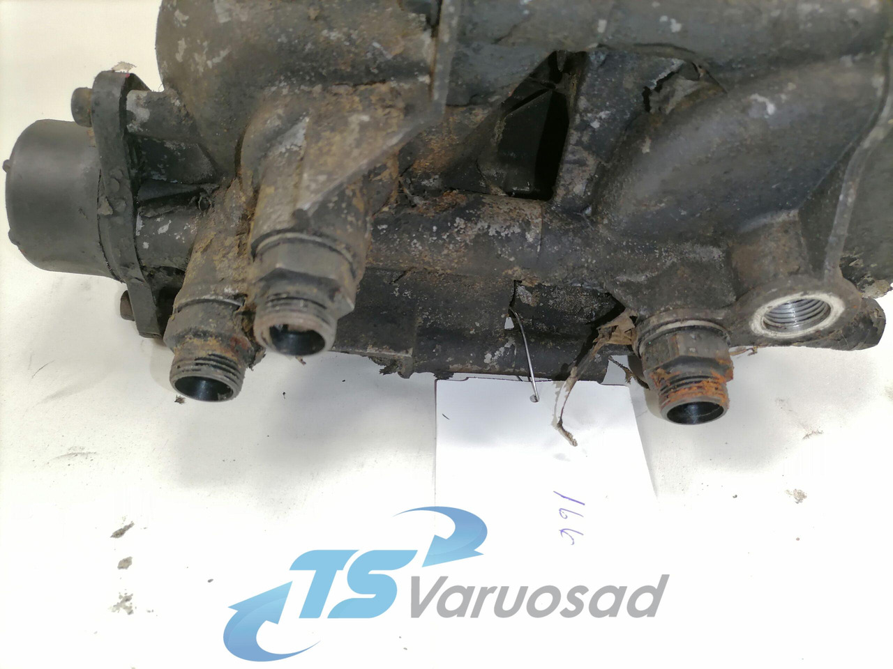 Scania Fuel filter unit 1863221 - Filtre à carburant pour Camion: photos 4 Scania Fuel filter unit 1863221 - Filtre à carburant pour Camion: photos 4