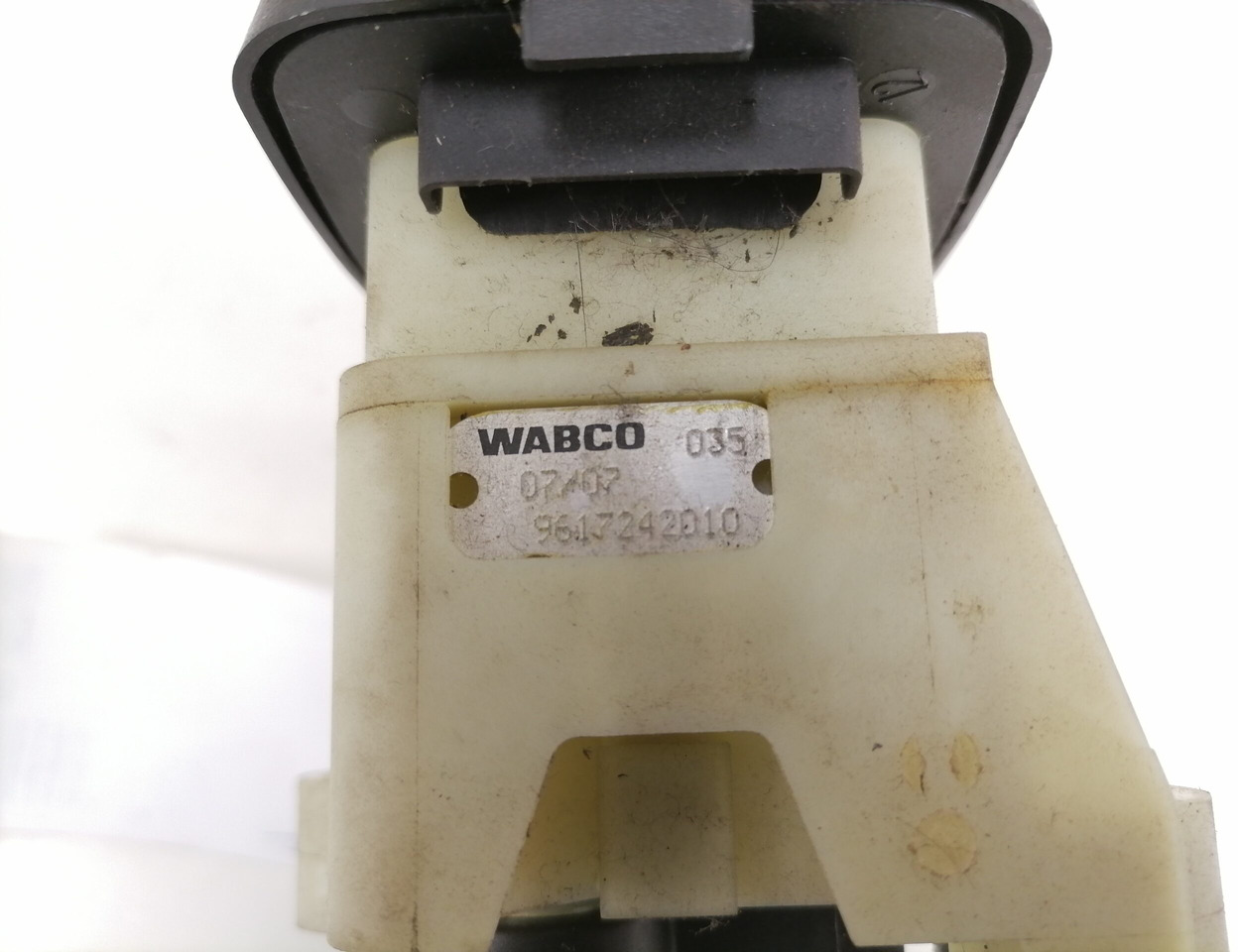 Scania Handbrake control lever 1774969 - Pièce universelle pour Camion: photos 5 Scania Handbrake control lever 1774969 - Pièce universelle pour Camion: photos 5