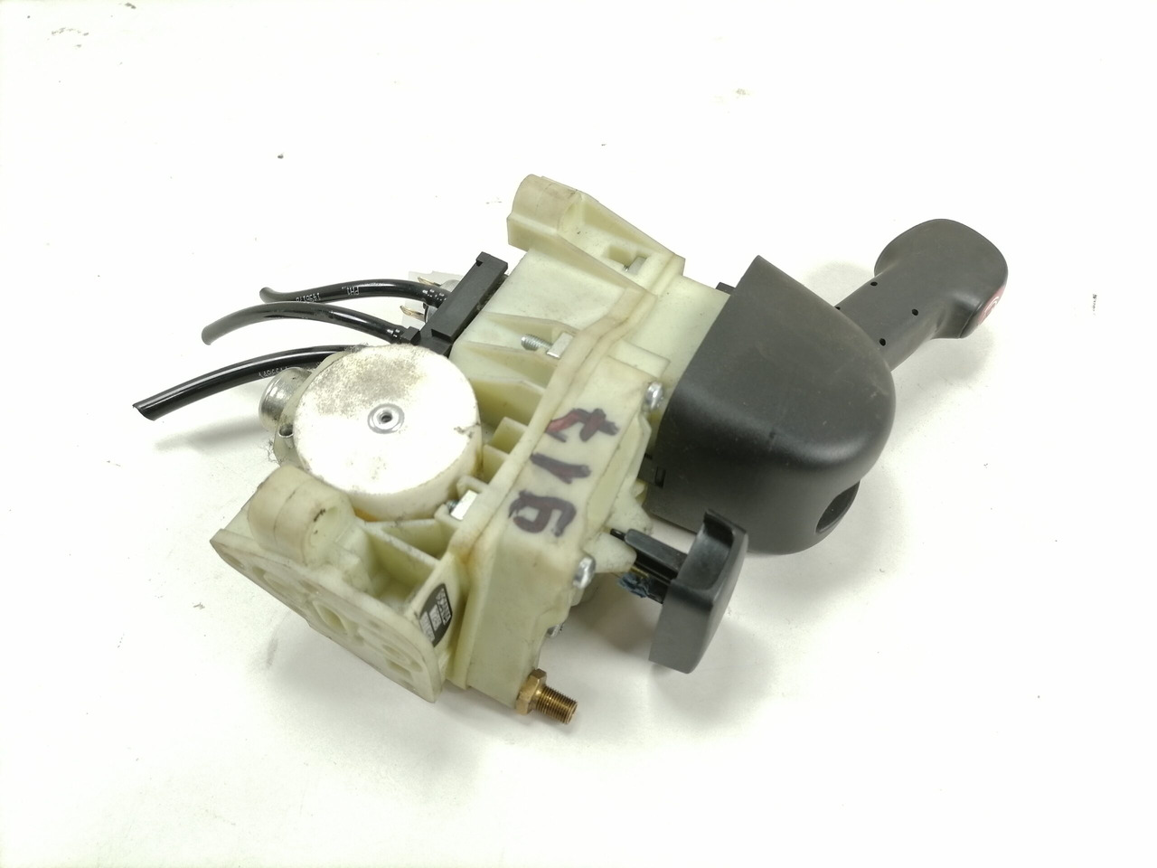 Scania Handbrake control lever 1774969 - Pièce universelle pour Camion: photos 1 Scania Handbrake control lever 1774969 - Pièce universelle pour Camion: photos 1