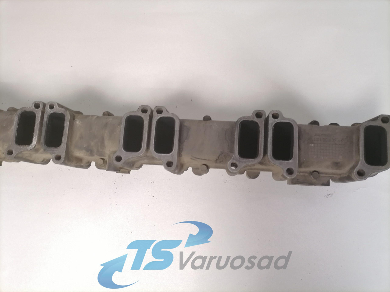 Scania Intake mainfold 1893329 - Collecteur d'admission pour Camion: photos 3 Scania Intake mainfold 1893329 - Collecteur d'admission pour Camion: photos 3