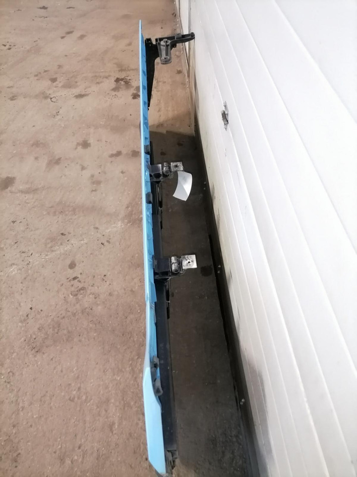 Scania Kabiini tuulesuunaja, parem külg 2978956 - Aérodynamique/ Spoilers pour Camion: photos 2 Scania Kabiini tuulesuunaja, parem külg 2978956 - Aérodynamique/ Spoilers pour Camion: photos 2
