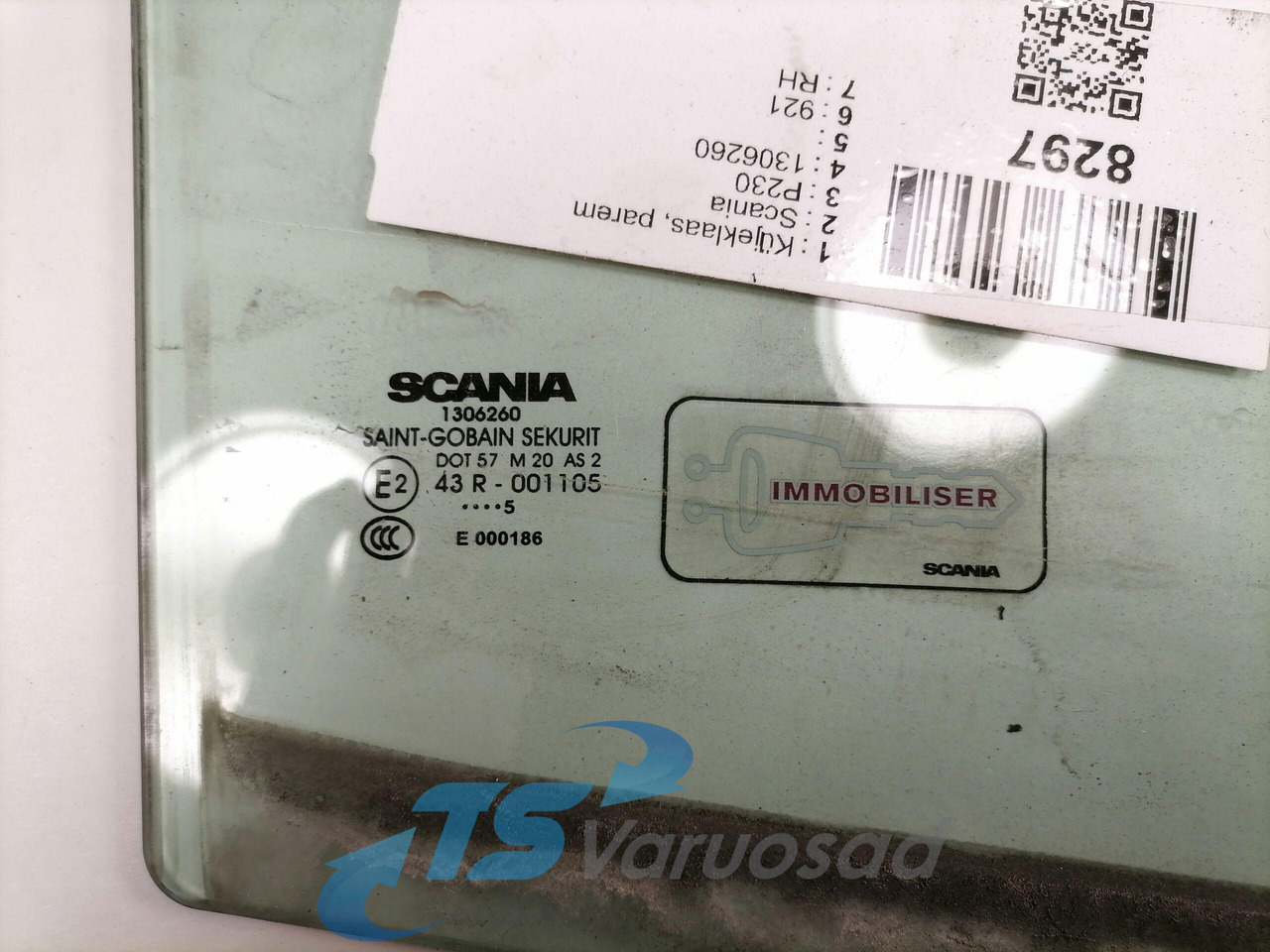 Scania Küljeklaas, parem 1306260 - Fenêtre et pièces pour Camion: photos 2 Scania Küljeklaas, parem 1306260 - Fenêtre et pièces pour Camion: photos 2
