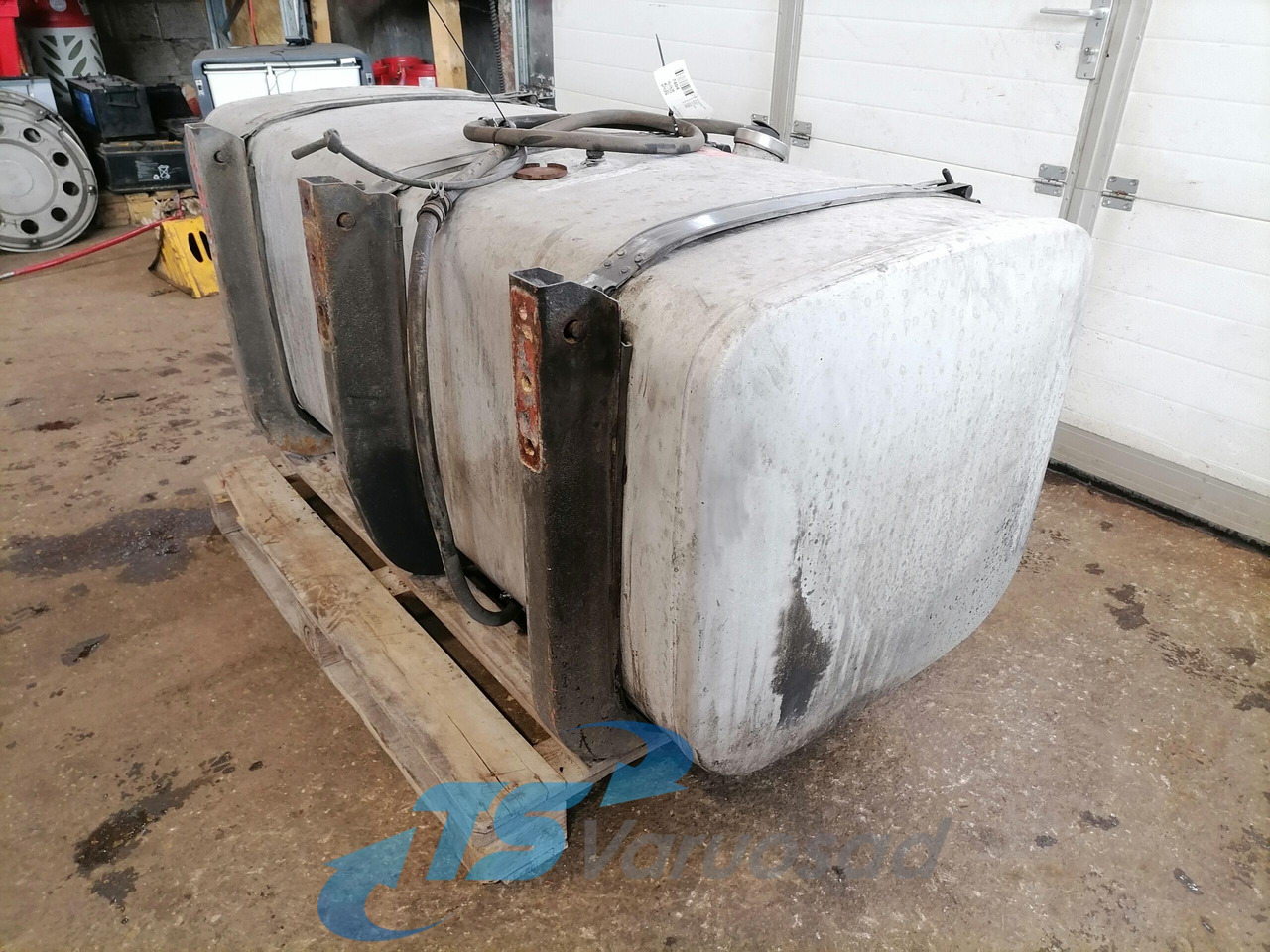Scania Kütusepaak 700L 1517309 - Réservoir de carburant pour Camion: photos 5 Scania Kütusepaak 700L 1517309 - Réservoir de carburant pour Camion: photos 5