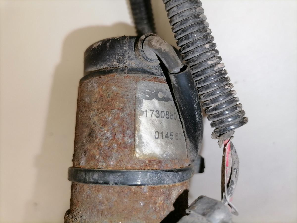 Scania Lisasoojendi jahutusvedeliku pump 1730880 - Chauffage/ Ventilation pour Camion: photos 4 Scania Lisasoojendi jahutusvedeliku pump 1730880 - Chauffage/ Ventilation pour Camion: photos 4