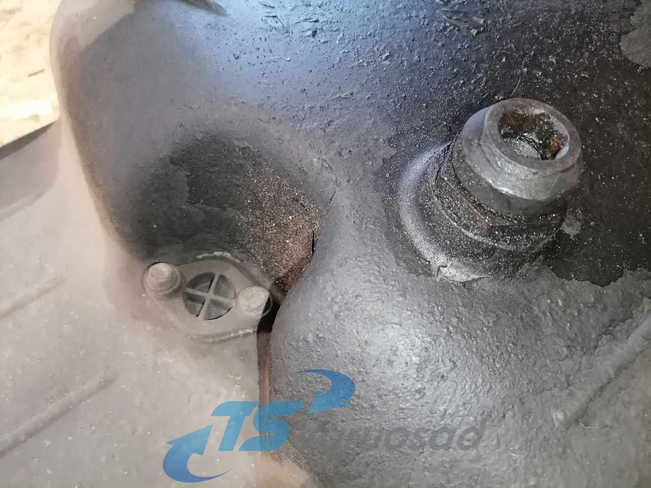 Scania Oil sump 2023780 - Carter d'huile pour Camion: photos 4 Scania Oil sump 2023780 - Carter d'huile pour Camion: photos 4