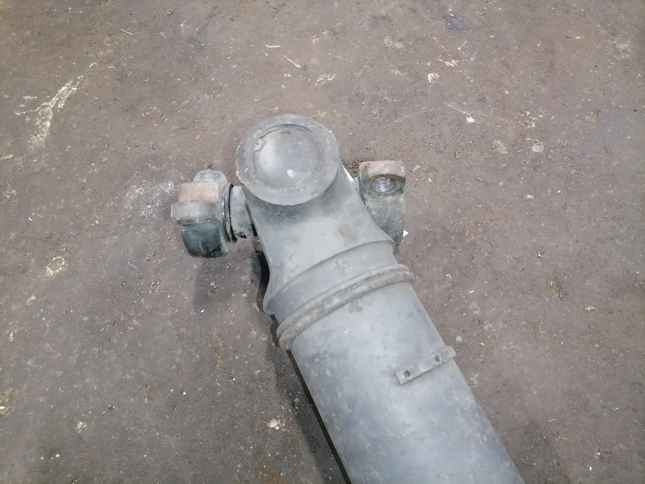 Scania Propeller shaft 1758940 - Arbre à cardan pour Camion: photos 3 Scania Propeller shaft 1758940 - Arbre à cardan pour Camion: photos 3