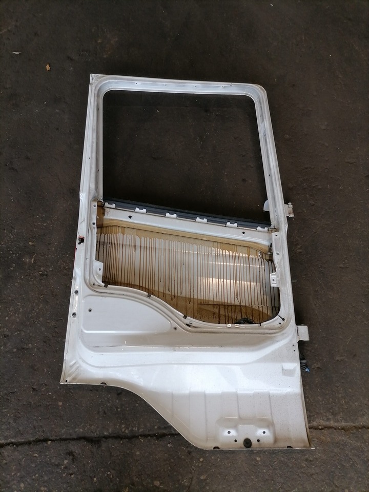 Scania Scania uks, vasak 1476534 - Portière et pièces pour Camion: photos 3 Scania Scania uks, vasak 1476534 - Portière et pièces pour Camion: photos 3
