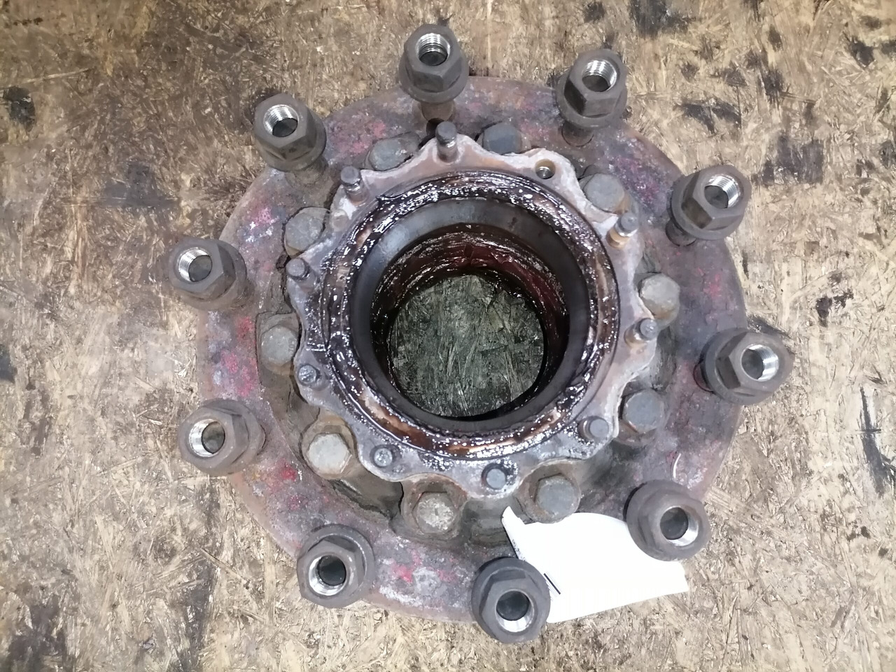Scania Wheel hub 1382884 - Moyeu pour Camion: photos 3 Scania Wheel hub 1382884 - Moyeu pour Camion: photos 3