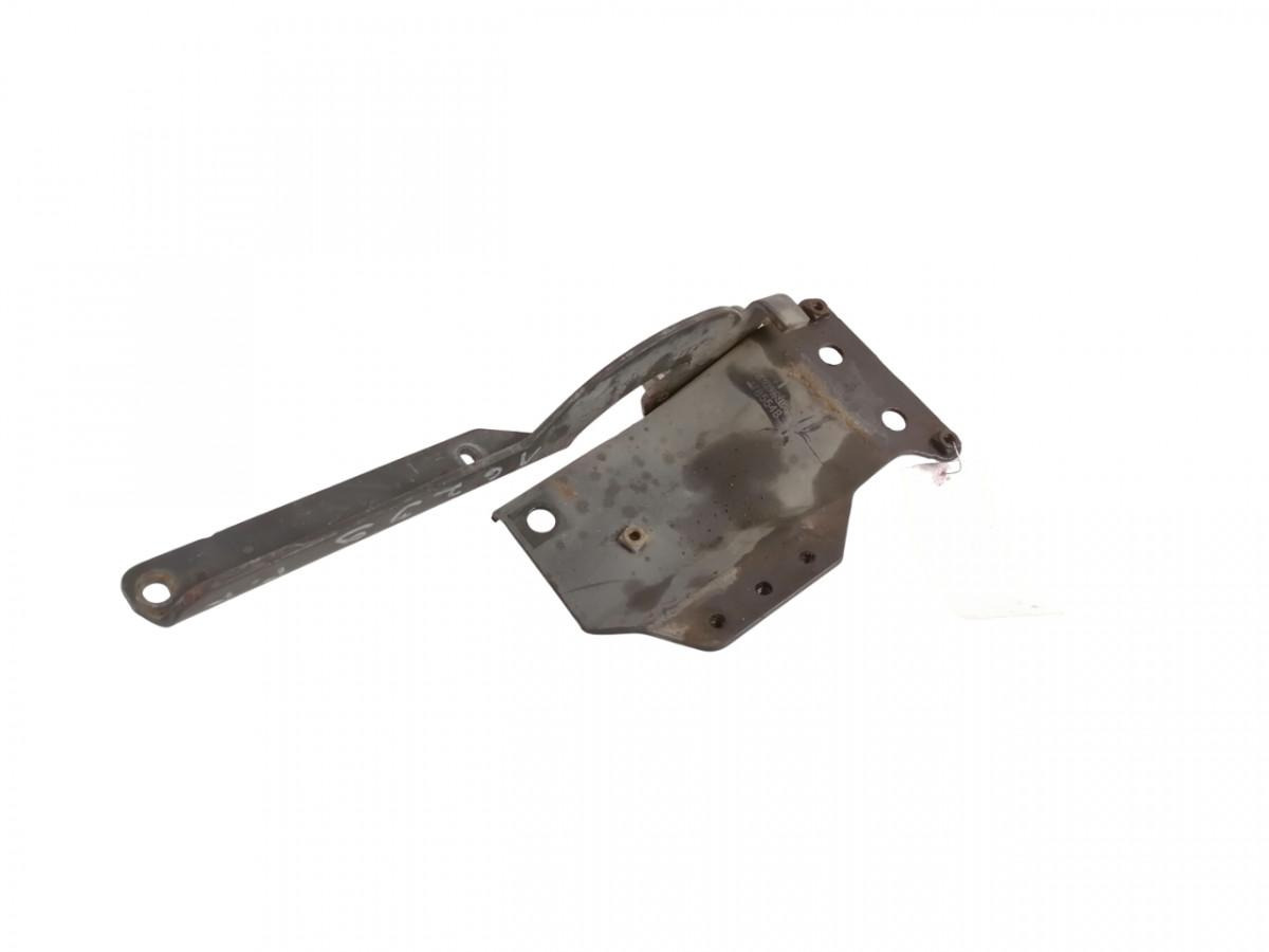 Scania lower grille carrier hinge 1785548 - Calandre pour Camion: photos 1 Scania lower grille carrier hinge 1785548 - Calandre pour Camion: photos 1
