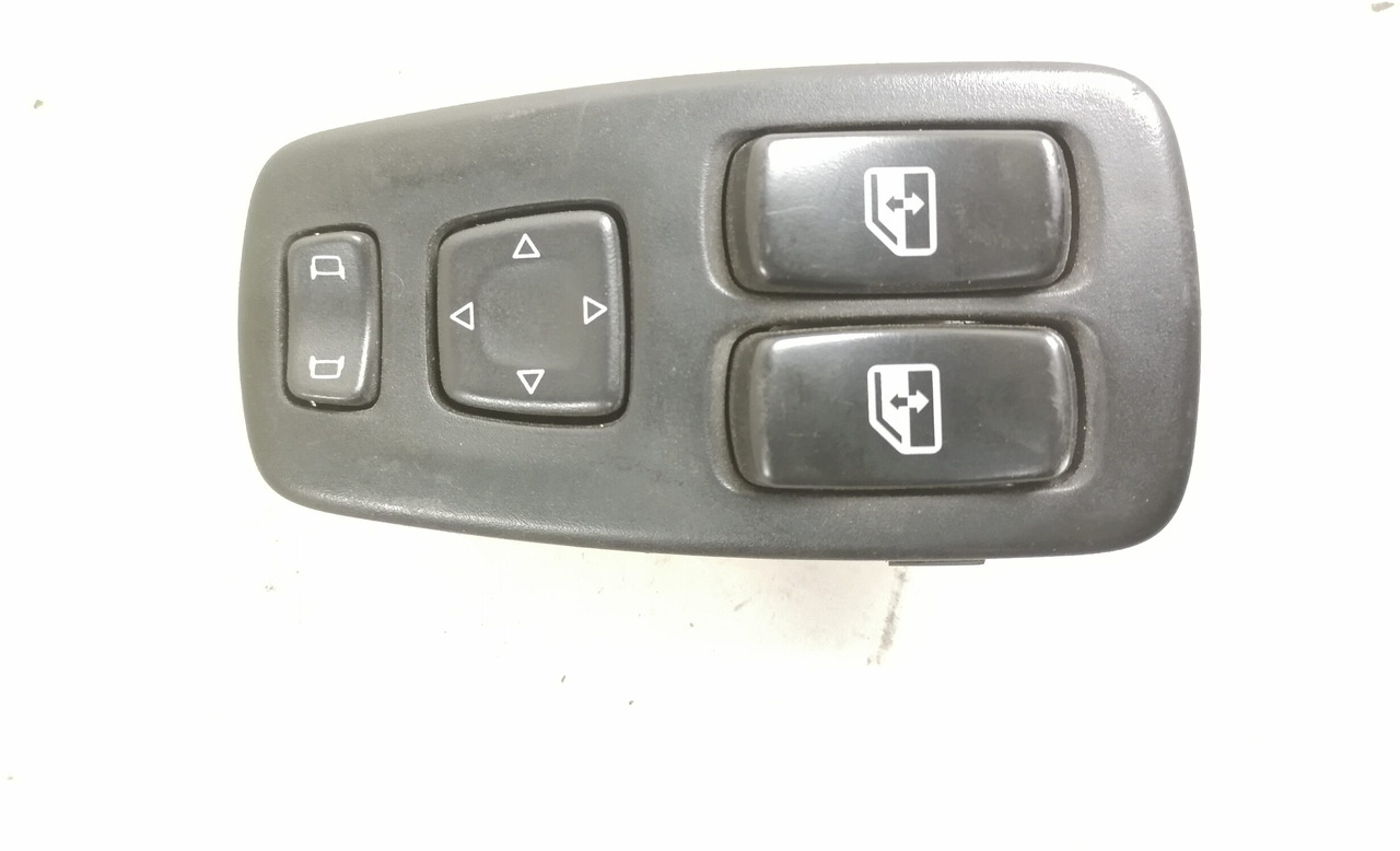 Scania switch 1863514 - Cabine pour Camion: photos 2 Scania switch 1863514 - Cabine pour Camion: photos 2