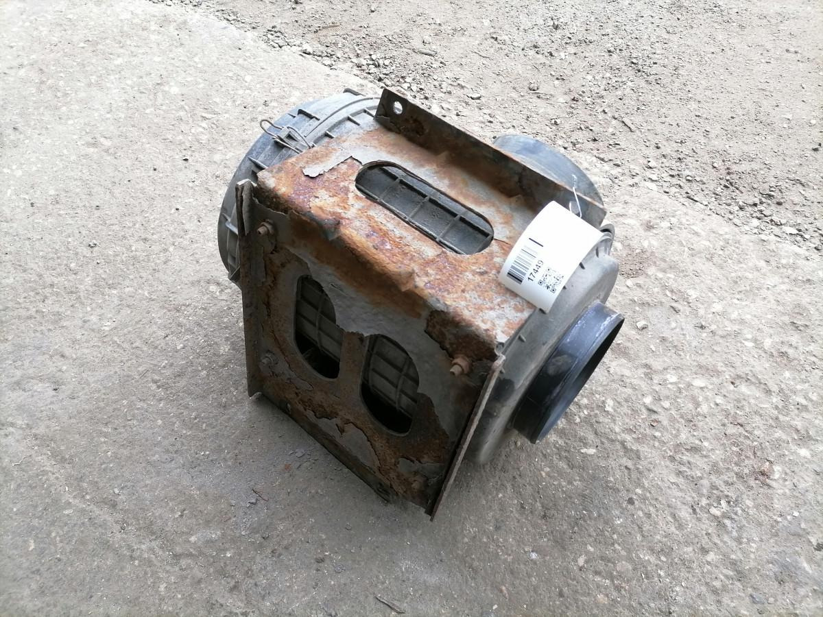 Volvo Air filter housing 20707665 - Système d'admission d'air pour Camion: photos 4 Volvo Air filter housing 20707665 - Système d'admission d'air pour Camion: photos 4