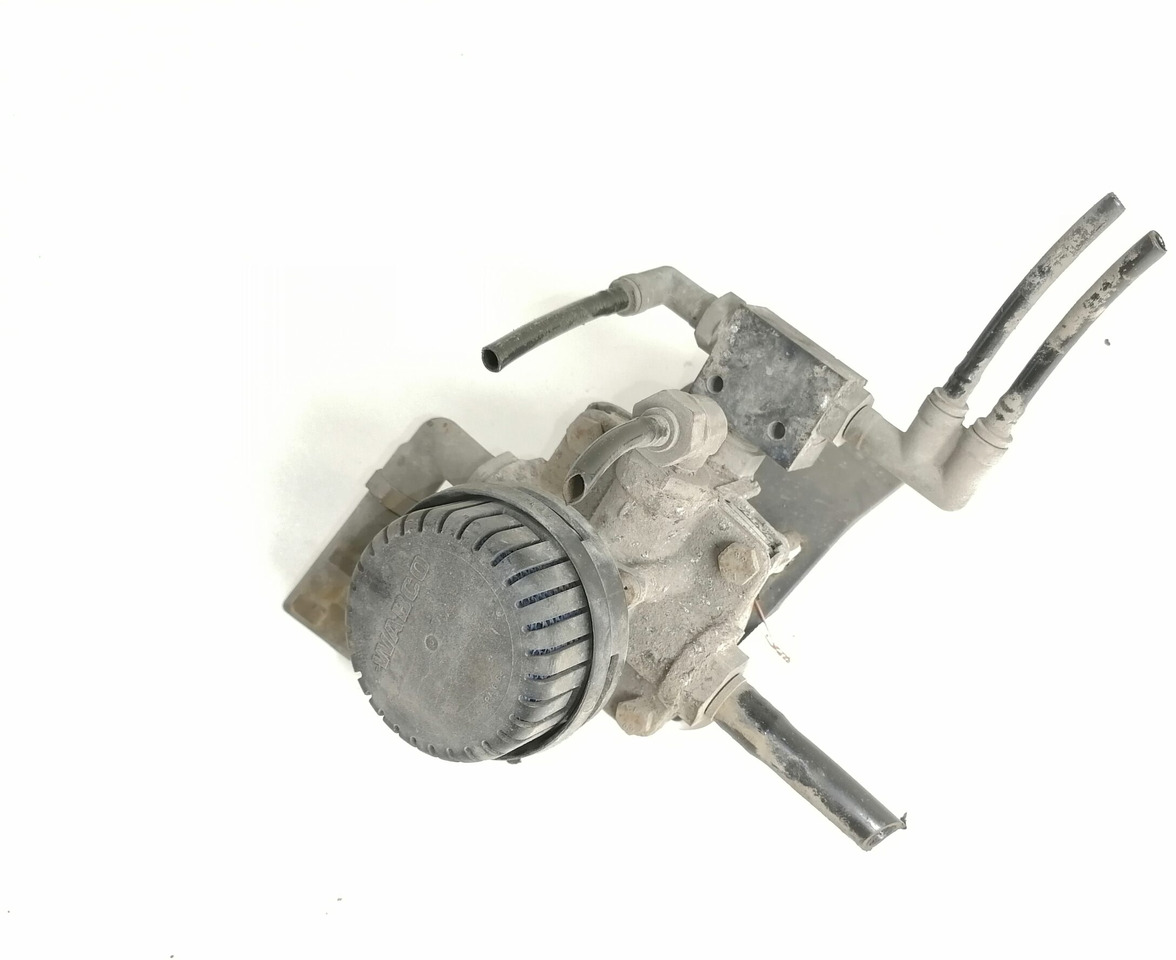 Volvo Air pressure control valve 3173150 - Valve de frein pour Camion: photos 2 Volvo Air pressure control valve 3173150 - Valve de frein pour Camion: photos 2