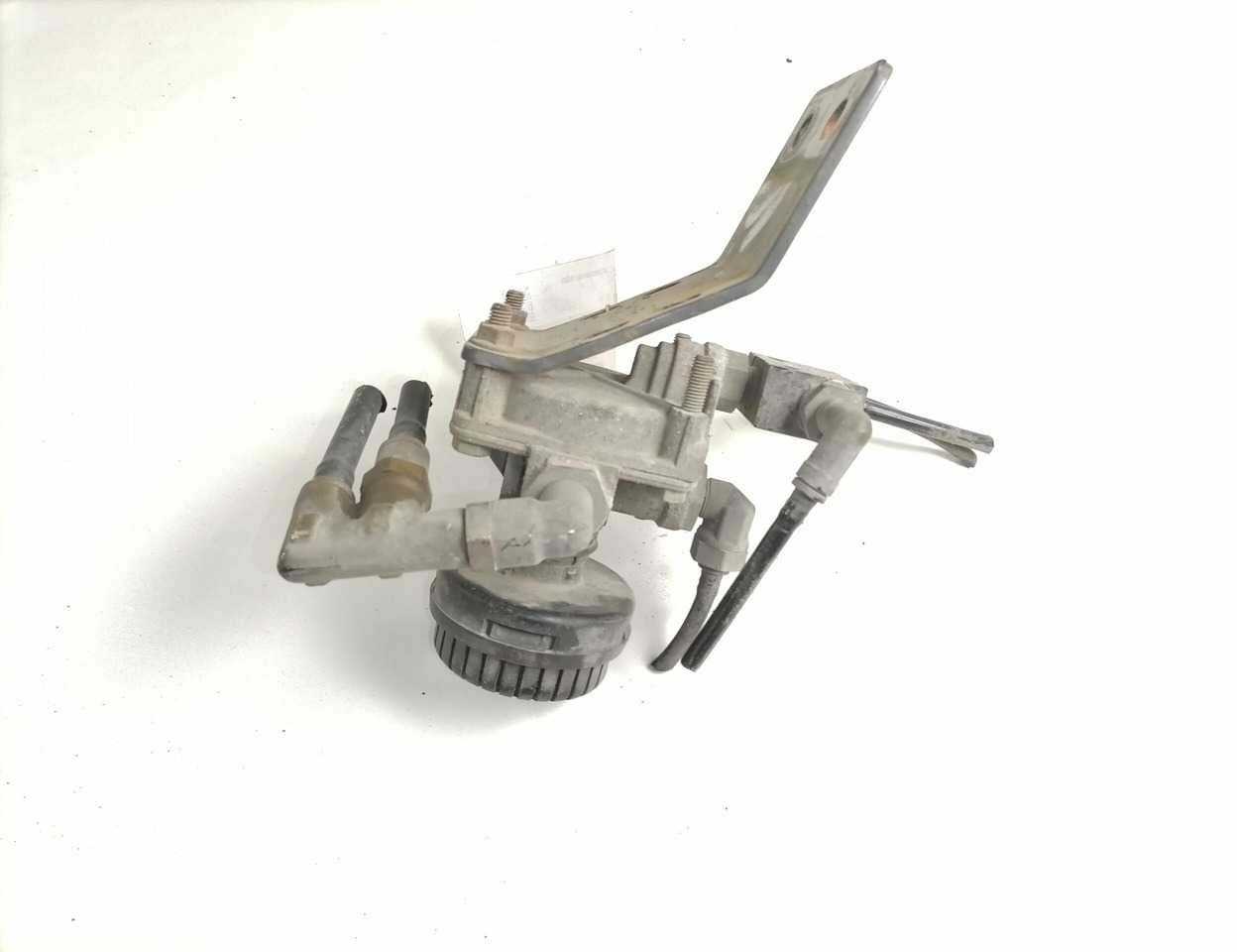Volvo Air pressure control valve 3173150 - Valve de frein pour Camion: photos 4 Volvo Air pressure control valve 3173150 - Valve de frein pour Camion: photos 4