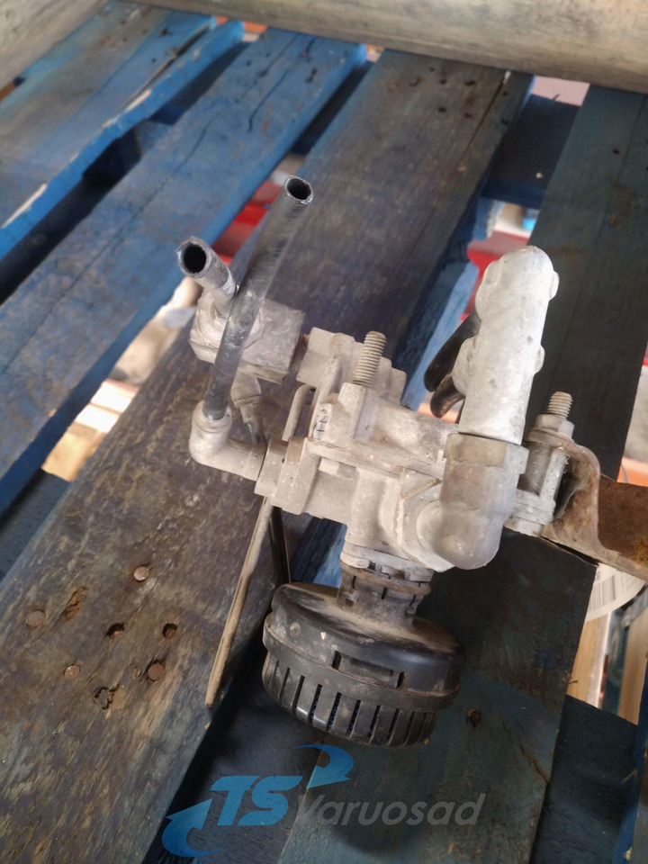 Volvo Air pressure control valve 3173150 - Valve de frein pour Camion: photos 1 Volvo Air pressure control valve 3173150 - Valve de frein pour Camion: photos 1