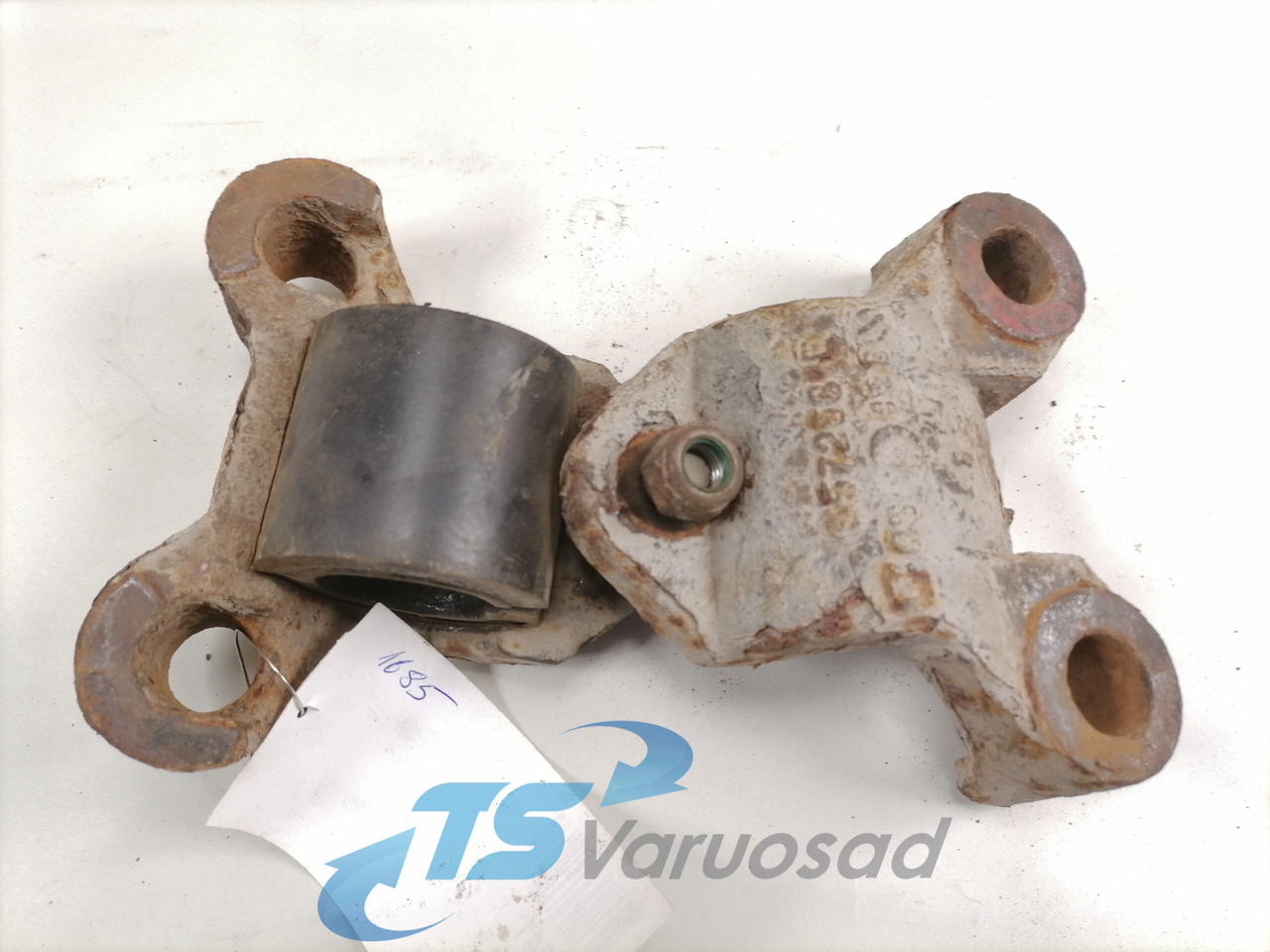 Volvo Anti-roll bar bracket 20709554 - Barre stabilisatrice pour Camion: photos 2 Volvo Anti-roll bar bracket 20709554 - Barre stabilisatrice pour Camion: photos 2