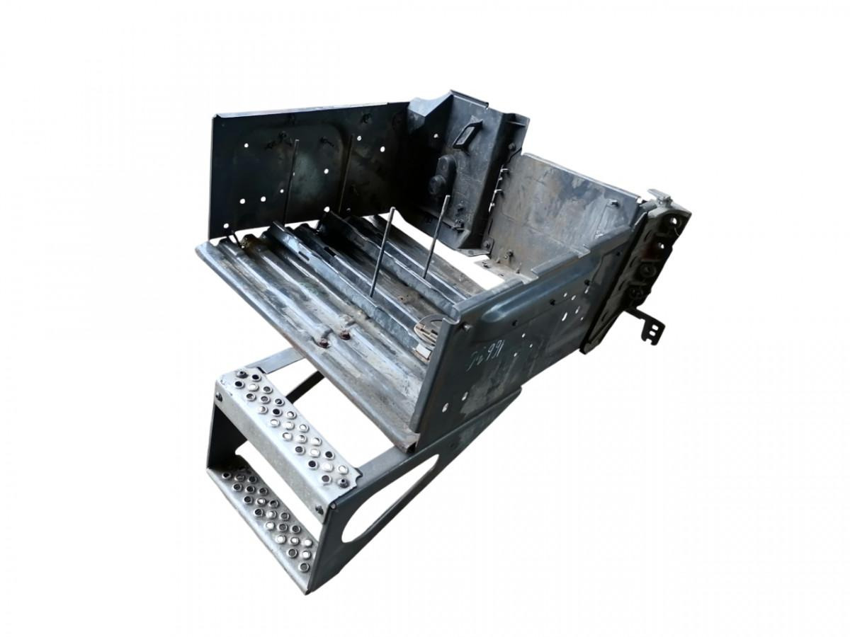 Volvo Battery box 22095787 - Accumulateur pour Camion: photos 1 Volvo Battery box 22095787 - Accumulateur pour Camion: photos 1
