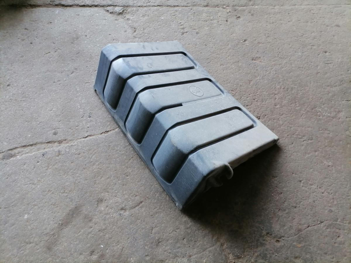 Volvo Battery cover 20947987 - Accumulateur pour Camion: photos 2 Volvo Battery cover 20947987 - Accumulateur pour Camion: photos 2