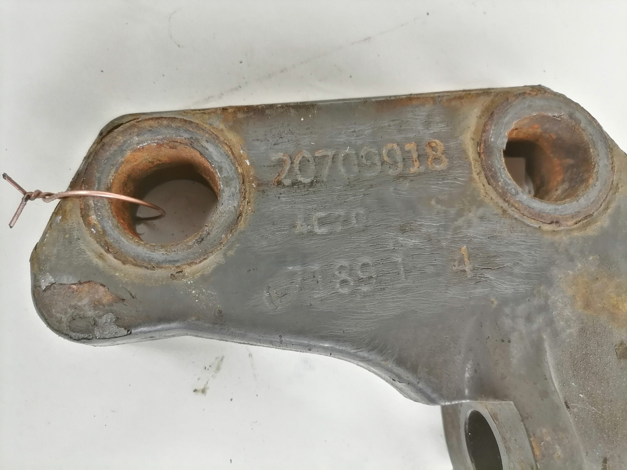 Volvo Bracket 20709918 - Frame/ Châssis pour Camion: photos 2 Volvo Bracket 20709918 - Frame/ Châssis pour Camion: photos 2