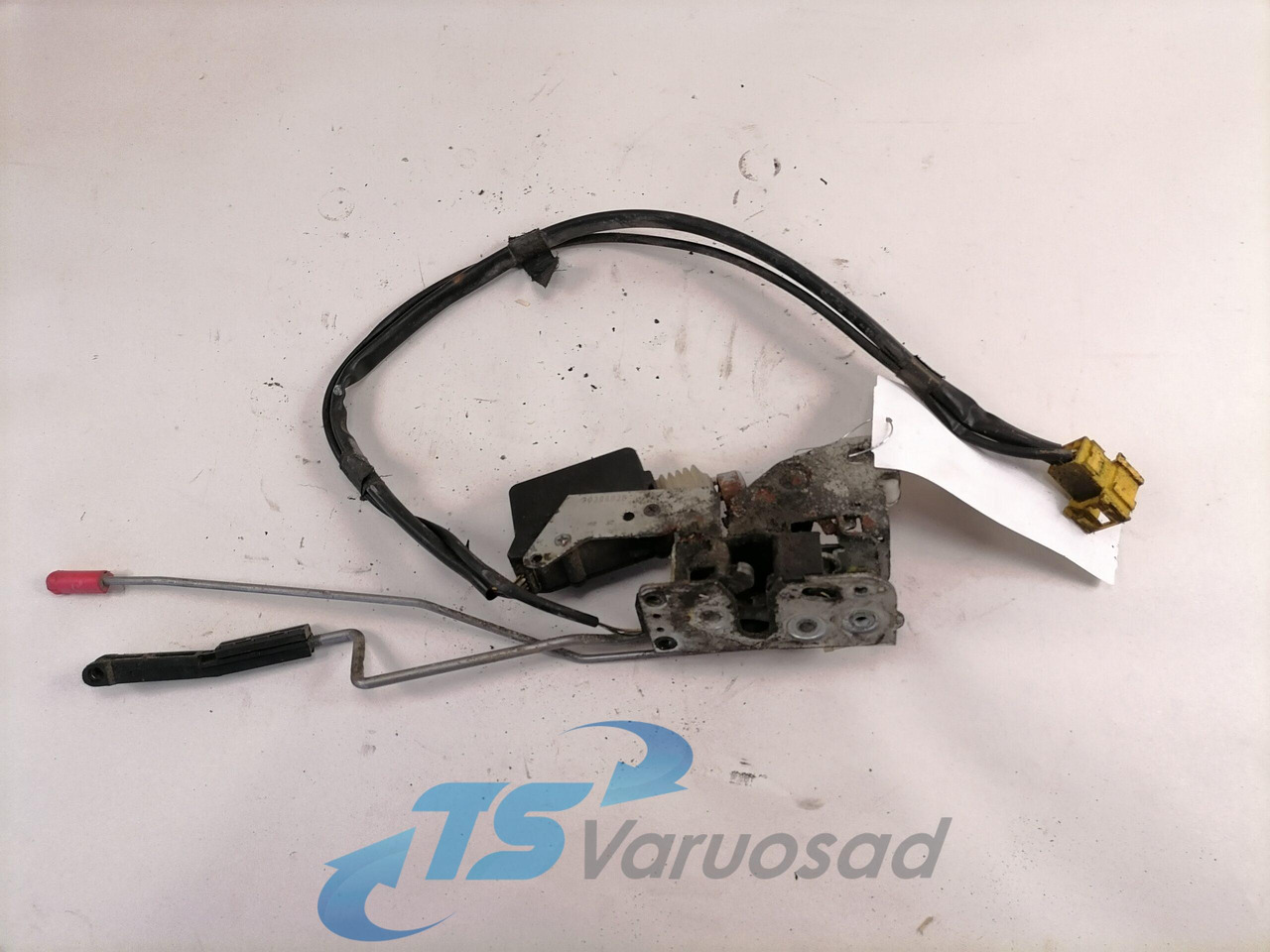 Volvo Door lock 20588326 - Portière et pièces pour Camion: photos 2 Volvo Door lock 20588326 - Portière et pièces pour Camion: photos 2