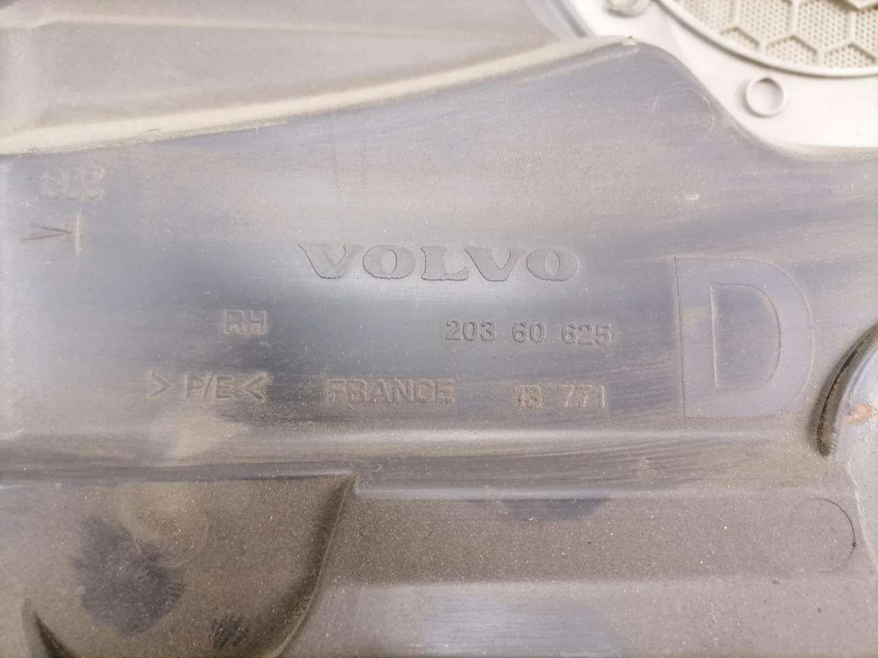 Volvo Door trim panel 20360625 - Portière et pièces pour Camion: photos 4 Volvo Door trim panel 20360625 - Portière et pièces pour Camion: photos 4