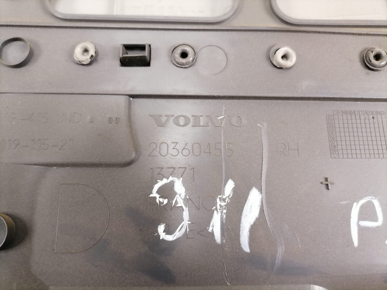 Volvo Door trim panel 20360625 - Portière et pièces pour Camion: photos 5 Volvo Door trim panel 20360625 - Portière et pièces pour Camion: photos 5