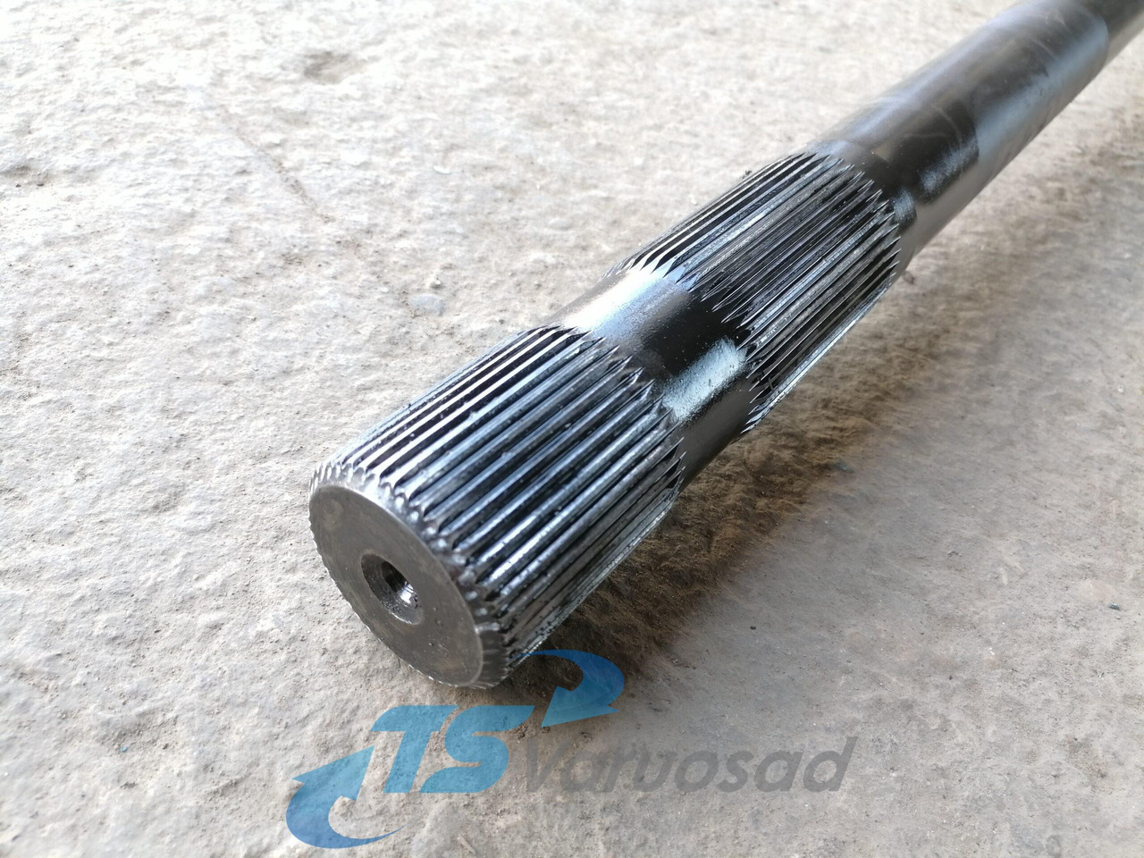 Volvo Drive shaft 20836831 - Demi arbre pour Camion: photos 2 Volvo Drive shaft 20836831 - Demi arbre pour Camion: photos 2